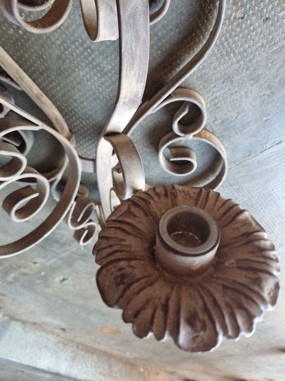 Struck iron wall lamp wall holder