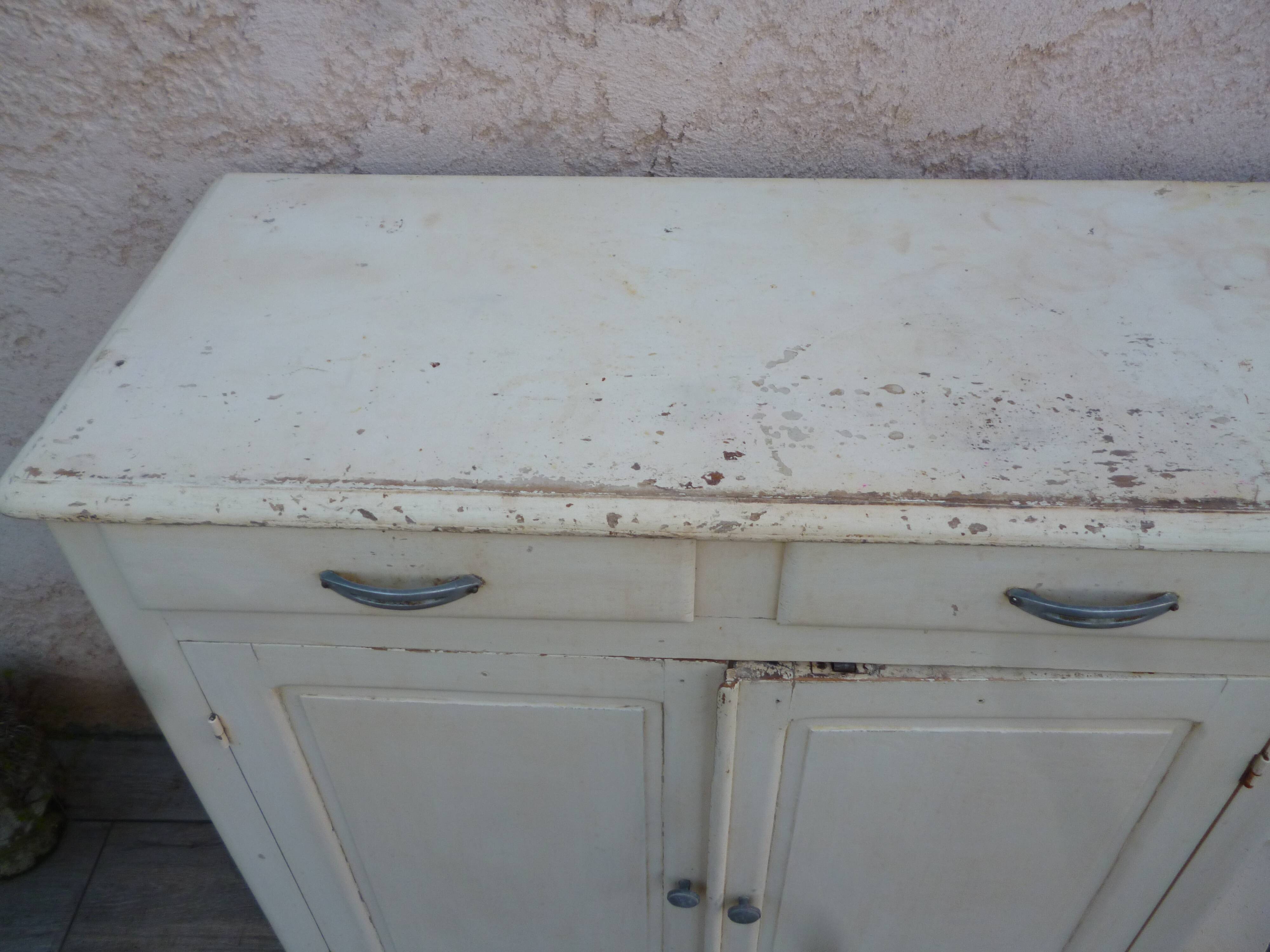 Buffet with vintage return