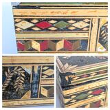 Boîte ancienne artisanale en marqueterie de paille, années 1920