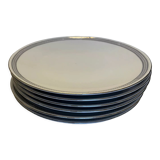 6 white porcelain dessert plates