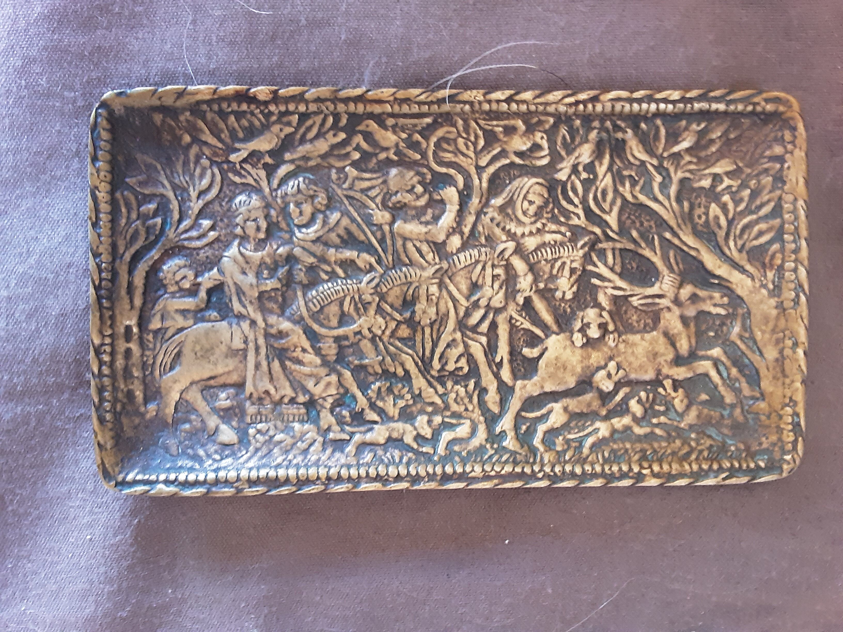 Empty pocket, bronze, Max The glassmaker "chasse moyen-age 1346"