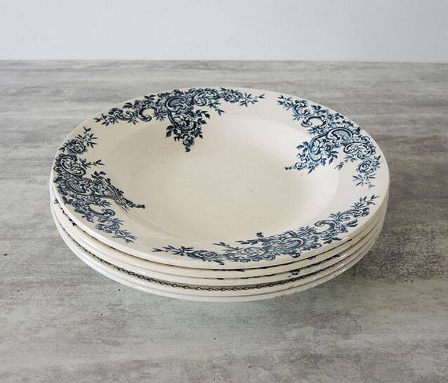 9 Iron Earth Plates - H Boulenger & Cie - Louis XV