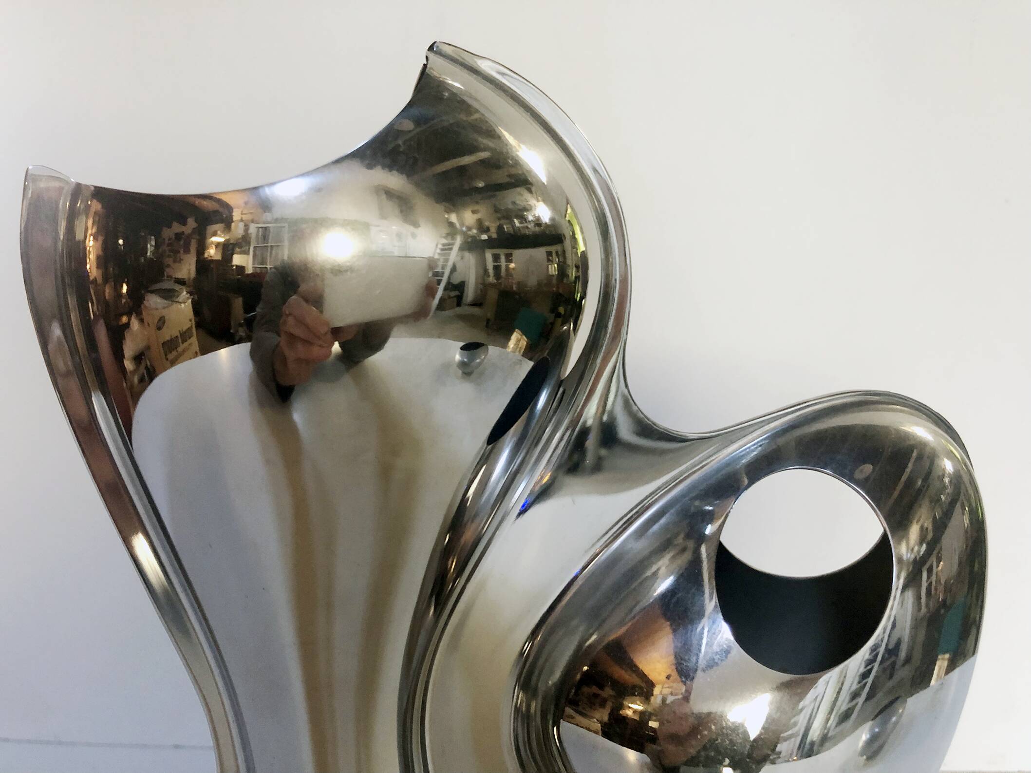 Sculpture Vase • Babyboop • Ron Arad • Alessi • 2002