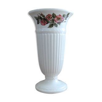 Wedgwood Vase - Barlaston by Etruria, model "Briar Rose"