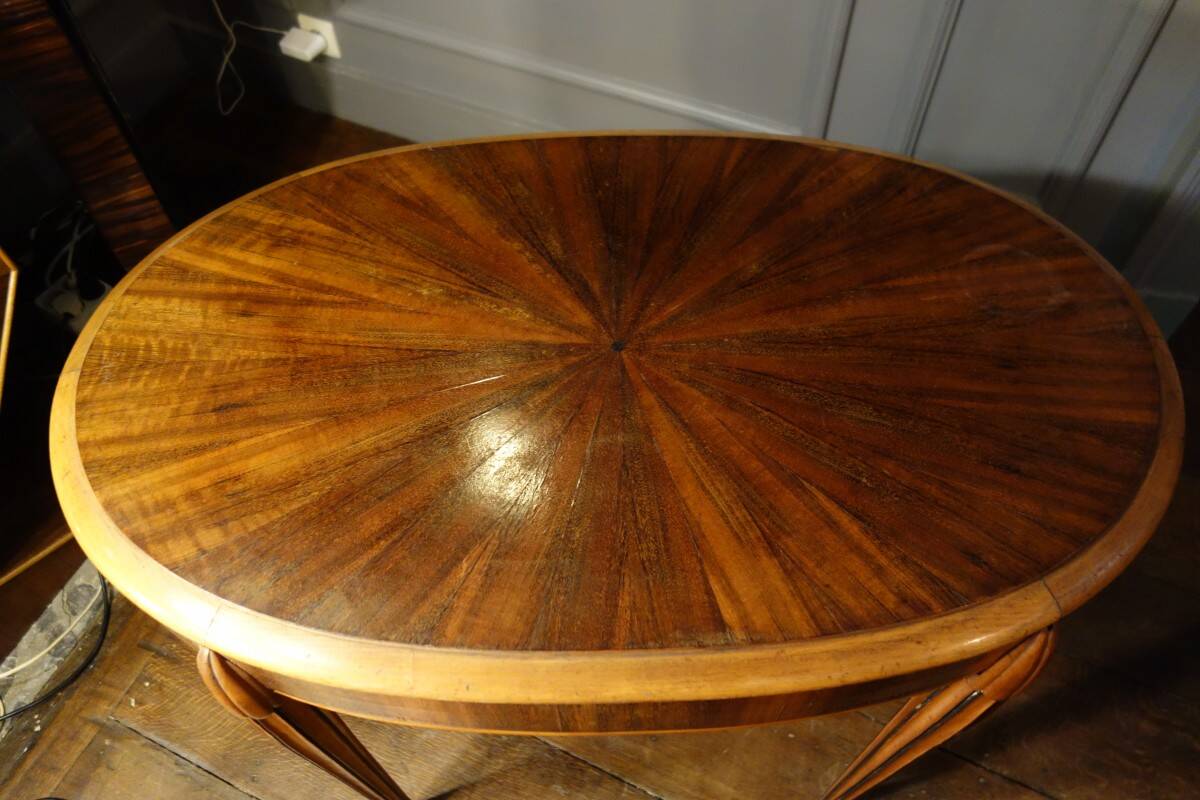 Oval Art Deco side table inlaid with a star, Sue & Mare style, circa