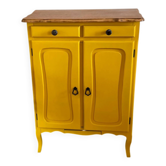 Shoe storage furniture for the entrance