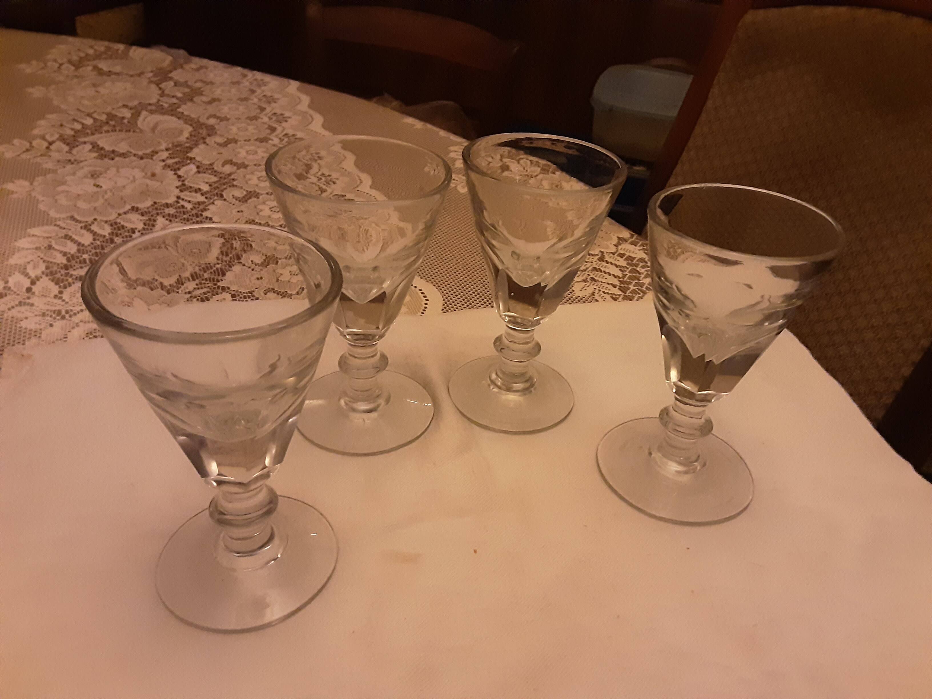 Thick, old bar glasses for aperitif