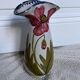 Vase à motifs de fleurs