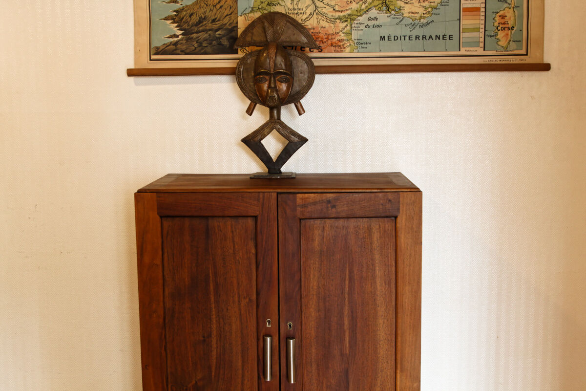 Art Deco binder, two doors