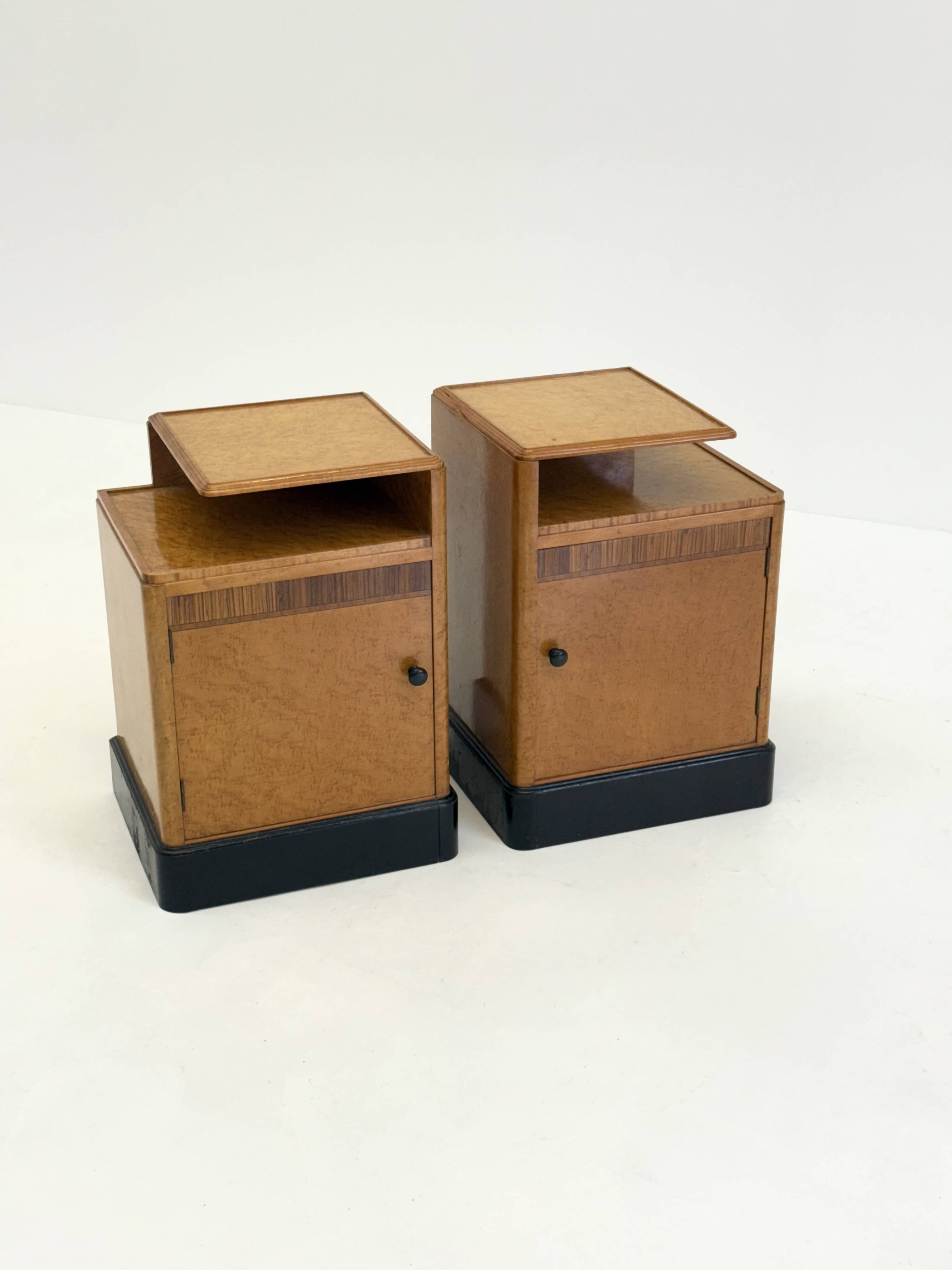 Ensemble de 2 chevets Art Déco en placage de loupe