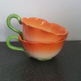 Paire de tasses barbotine fleurs
