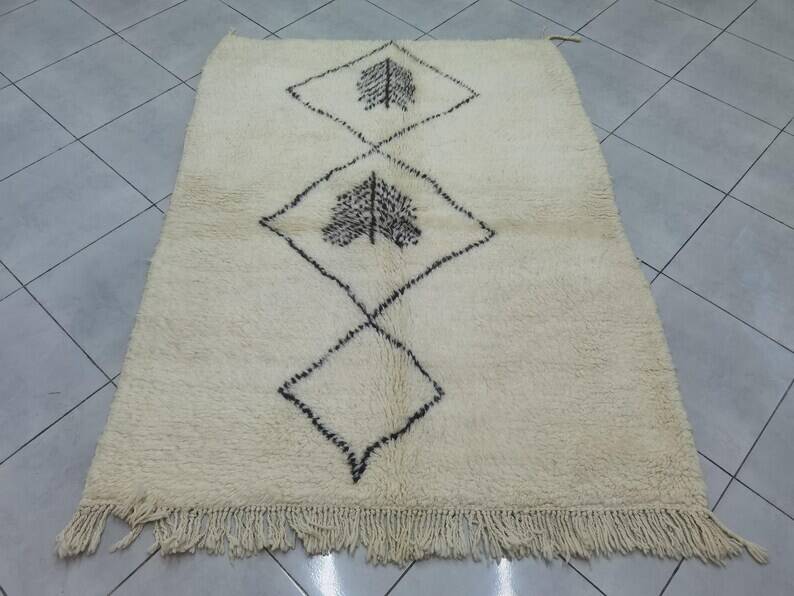 Unique Berber Moroccan rug 200cm x 300cm