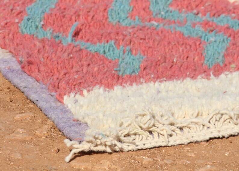Traditional handcrafted Berber rug, size 140 x 260 cm