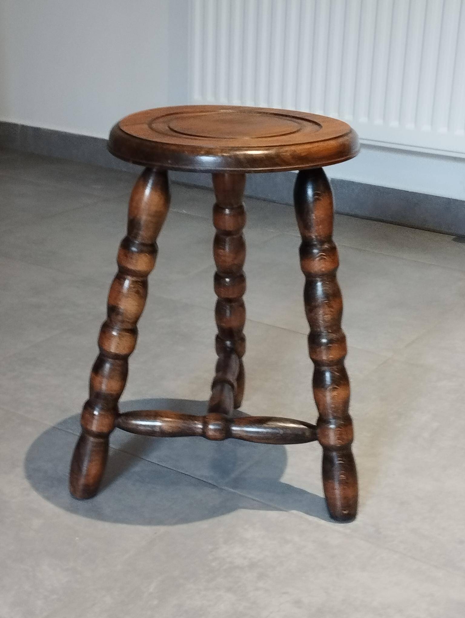 Mid-century design tripod stool, by Charles Dudouyt.