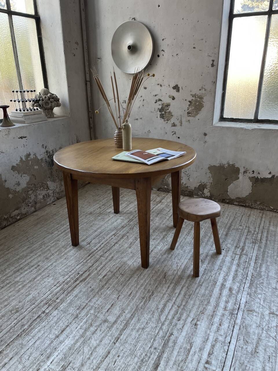 1950s round oak table