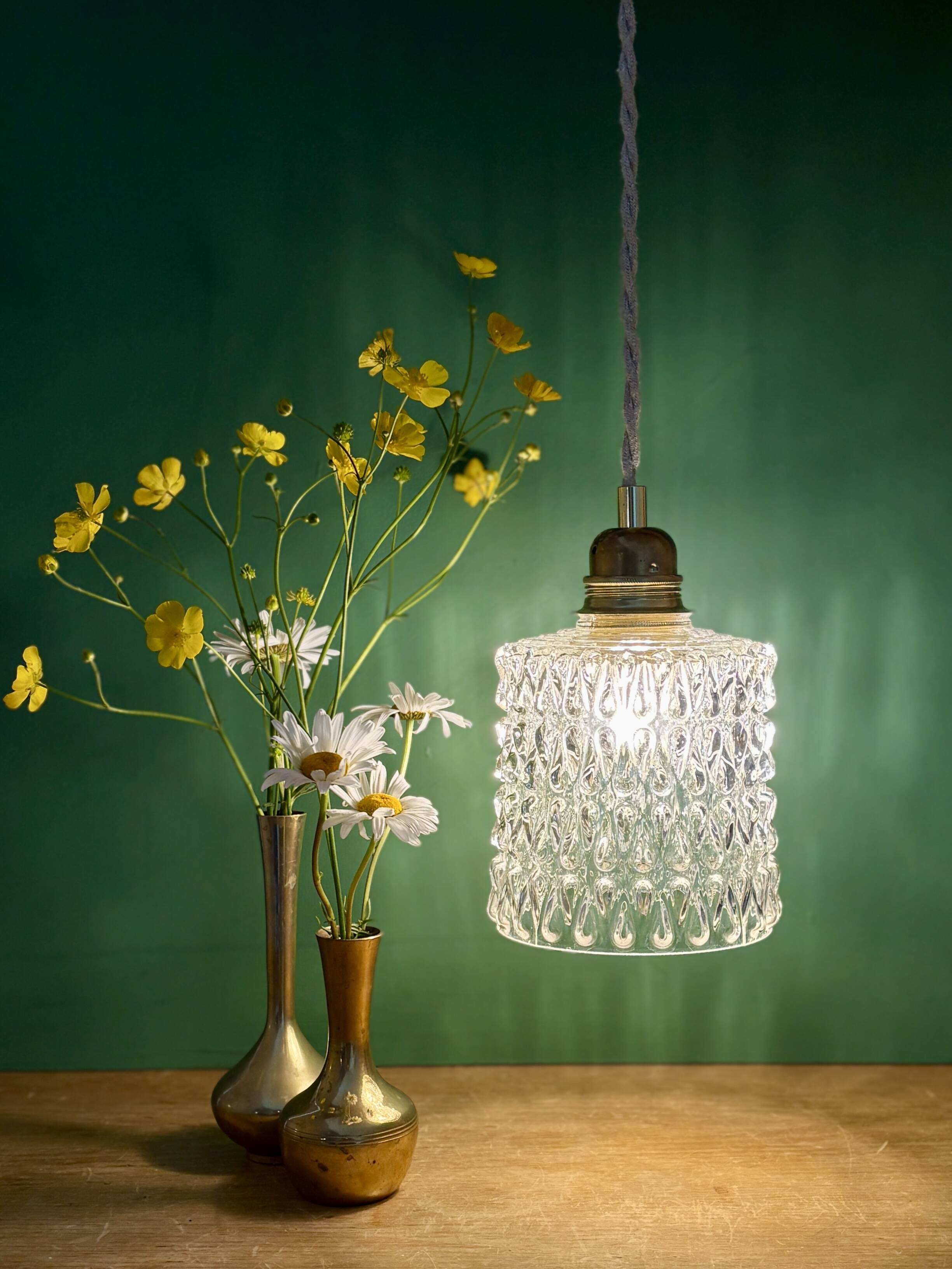 Vintage transparent glass suspension globe