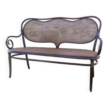 Bench signed Thonet No. 5, 1880s