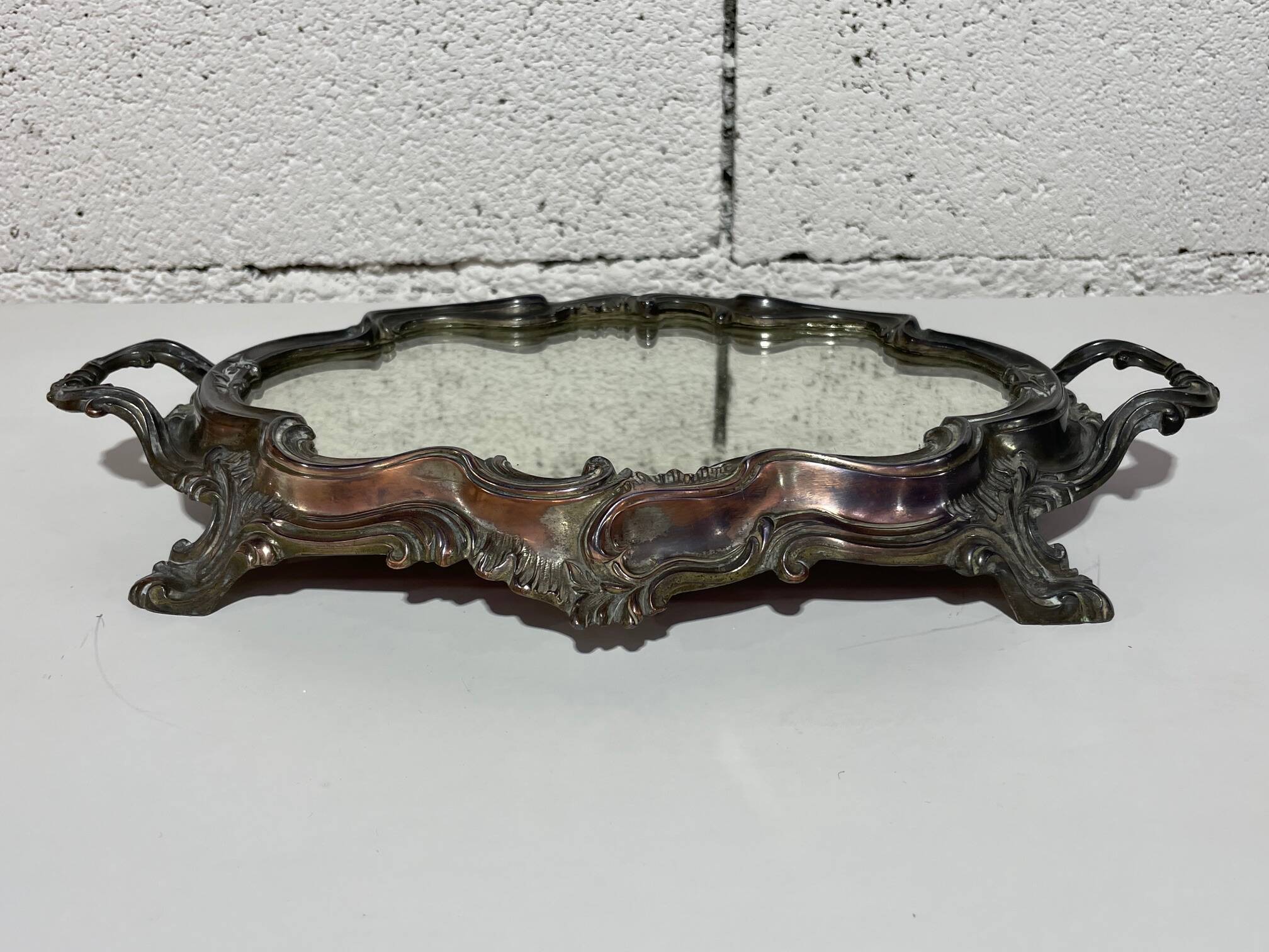 Table jardinière and its silver-plated tray in Louis XV style.