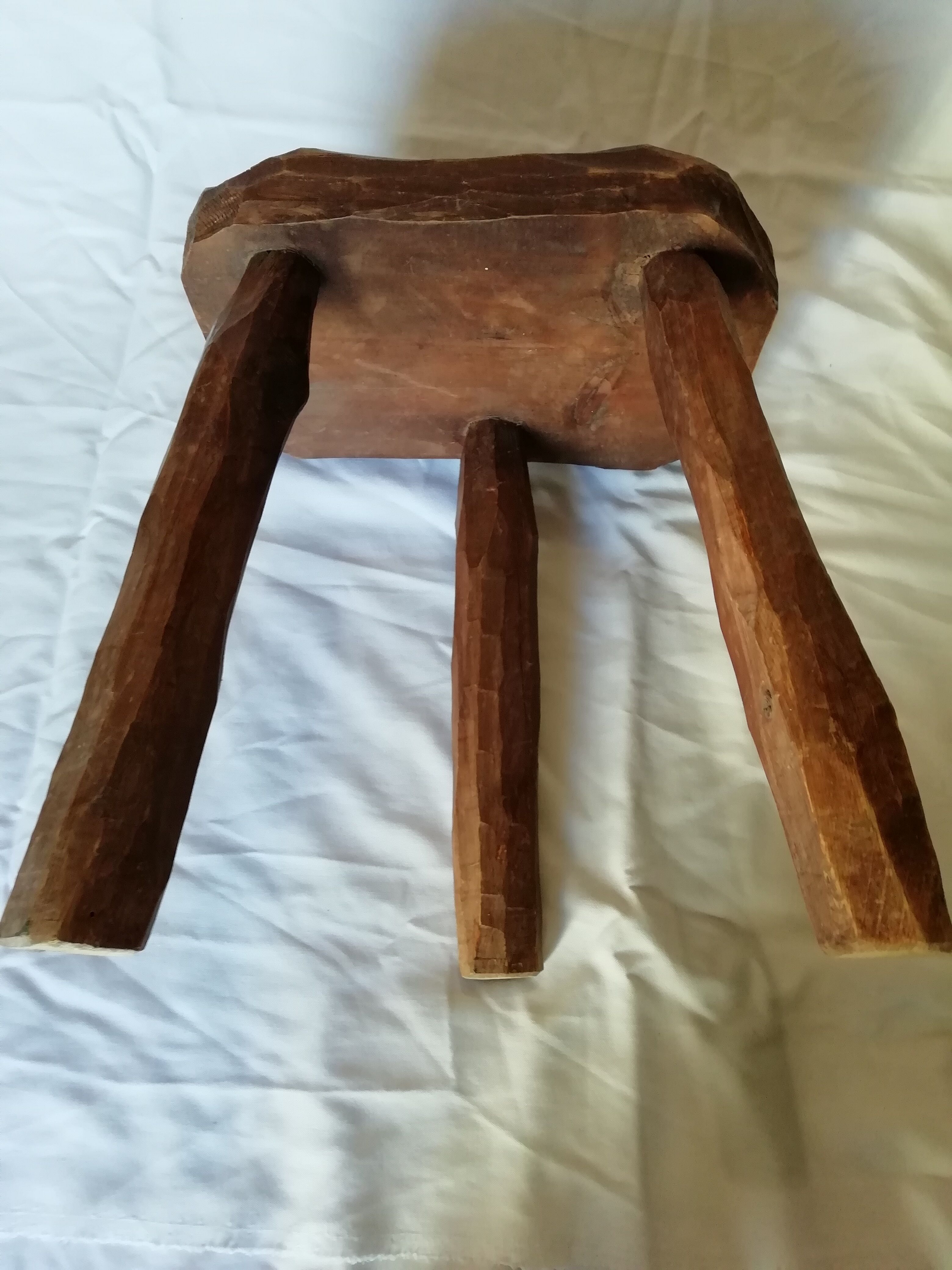 Tabouret de ferme en bois massif