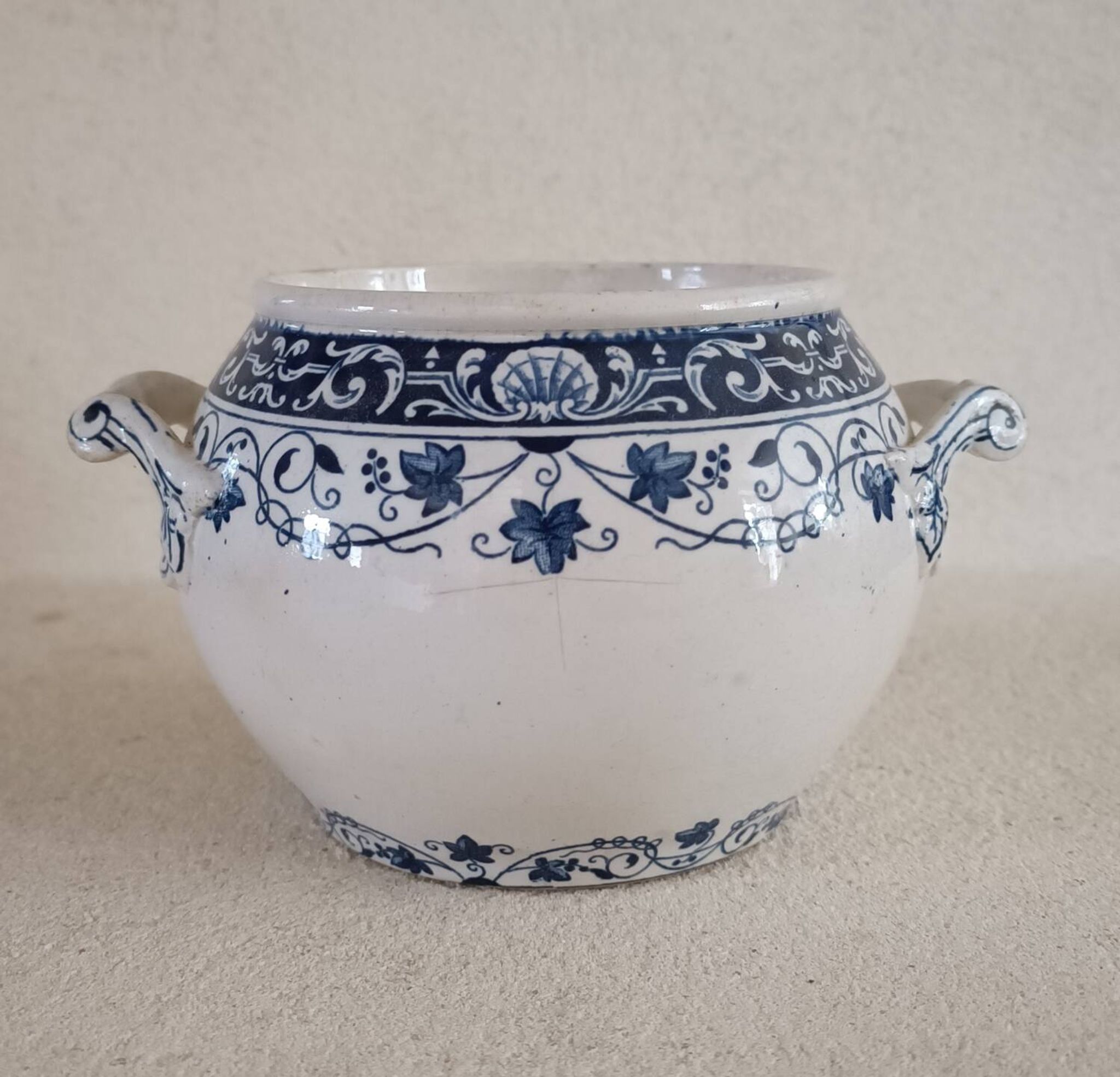 Longwy iron earth sugar bowl