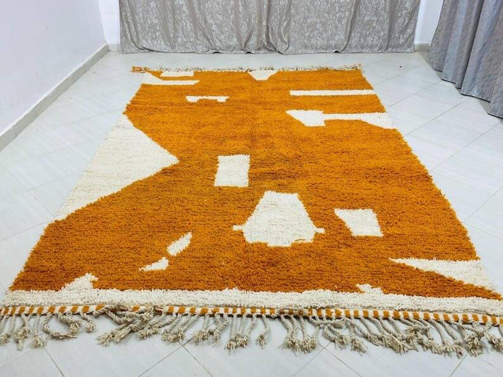 Handmade Moroccan Berber rug, orange, size 150 x 250 cm