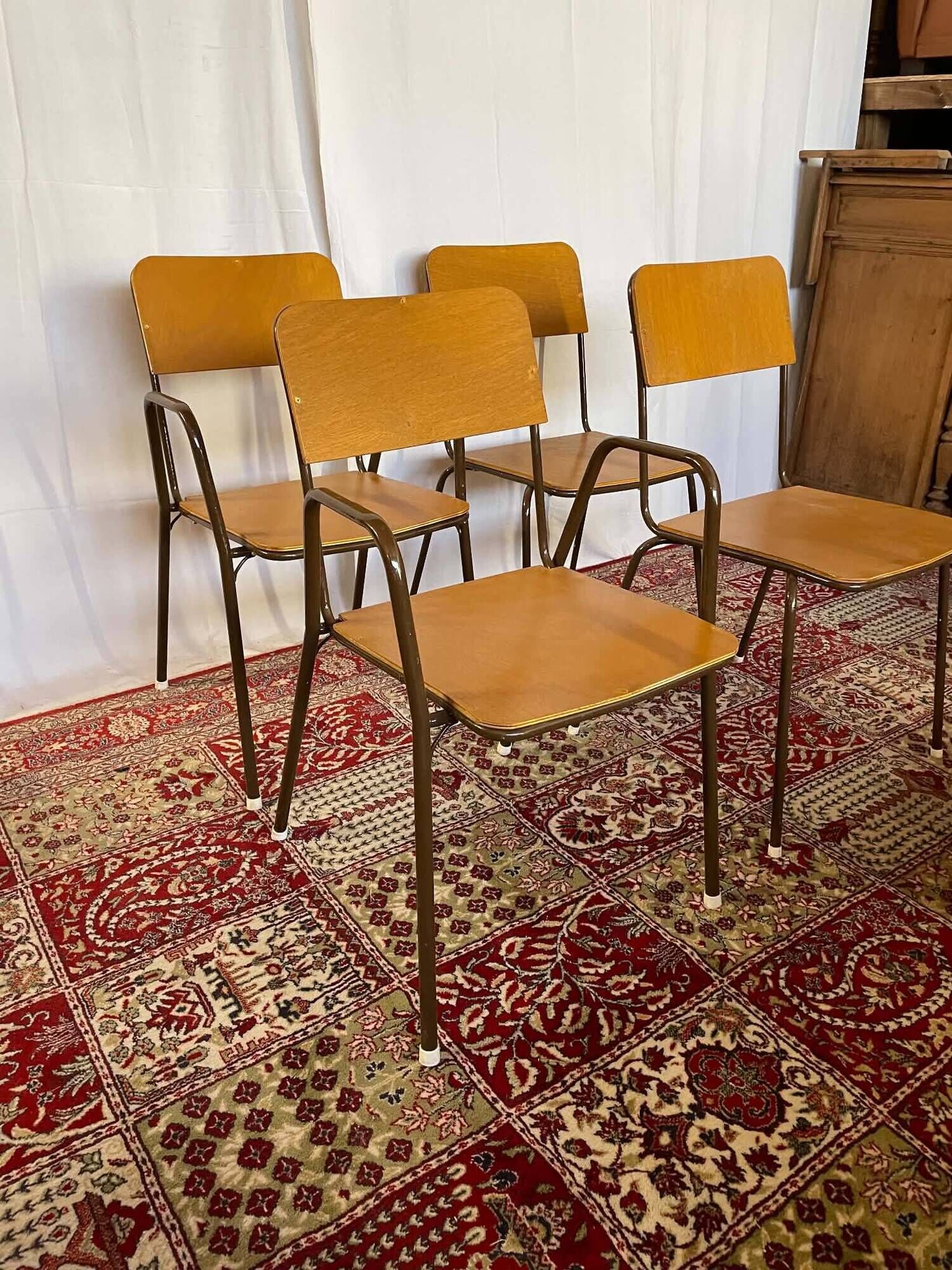 Set of 2 vintage school chairs and 2 armchairs.
