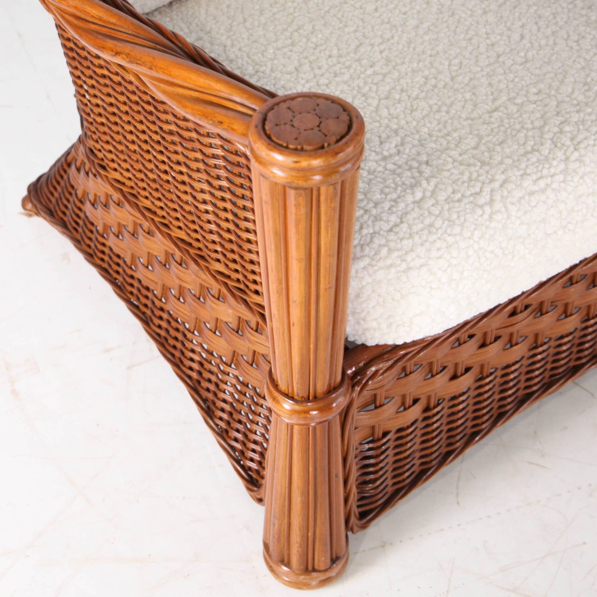 Rattan lounge set
