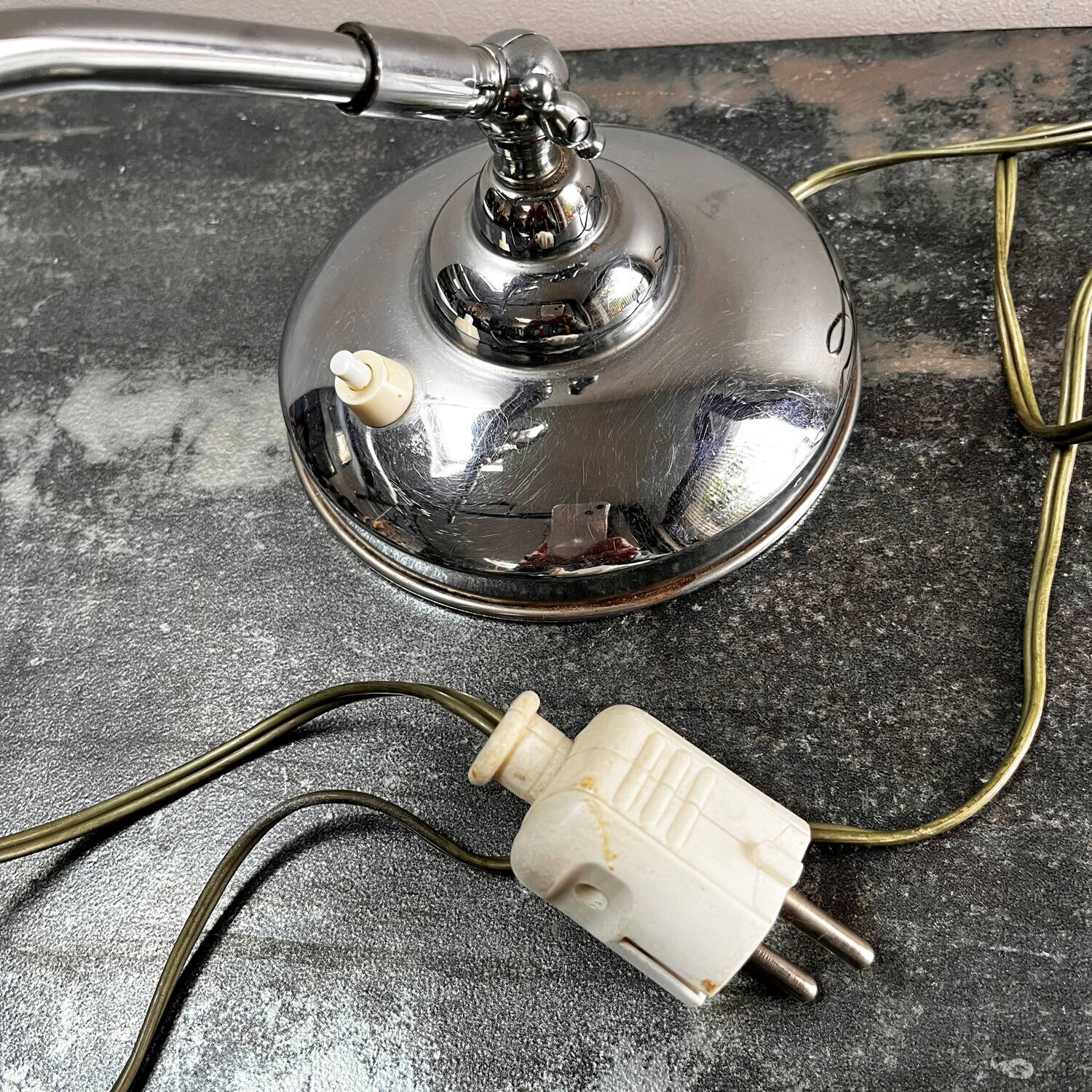 Art Deco adjustable desk lamp