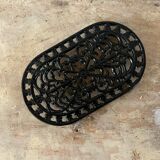 Black cast iron trivets