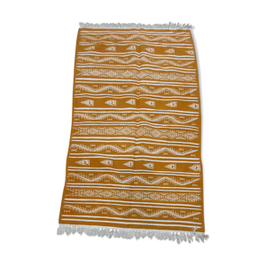 Tapis kilim jaune berbère