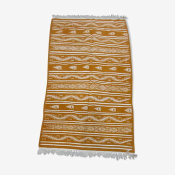 Traditional Berber yellow kilim rug made in pure wool 190 × 110 cm