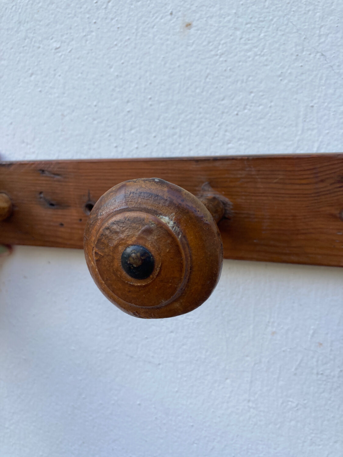 Portemanteau de ferme en bois ancien