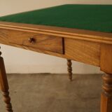 Game table in walnut 1900