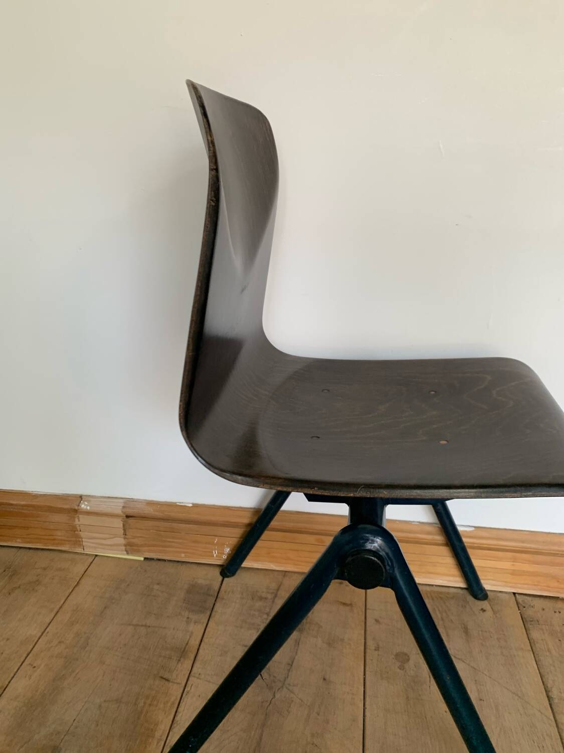 Chairs Model S30 From Galvanitas