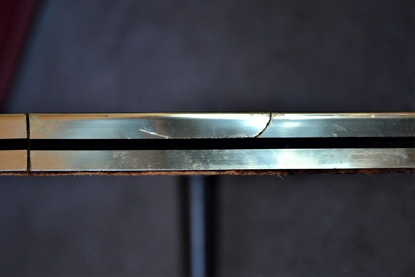 Table low tripod compass design graphic 60 s