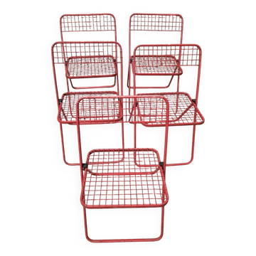 Set of 5 vintage red metal mesh folding chairs, Ted Net style.