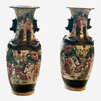 Paire de vases de Nankin signé