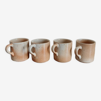 Set of 4 cups in vintage stoneware
