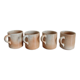 Set of 4 cups in vintage stoneware