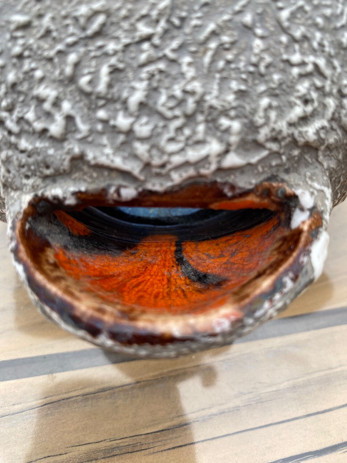 Vase for flower arrangements, fat lava.