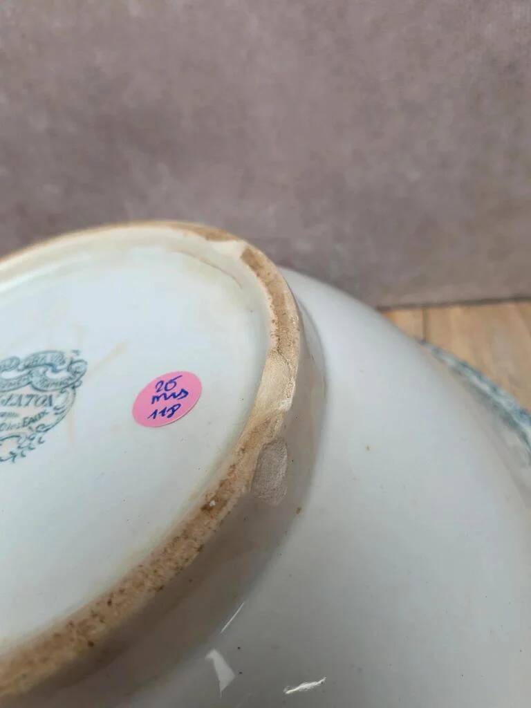 Antique large salad bowl from Saint-Amand, Argenton model in ironstone.