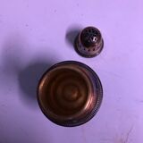 Salt and pepper shaker