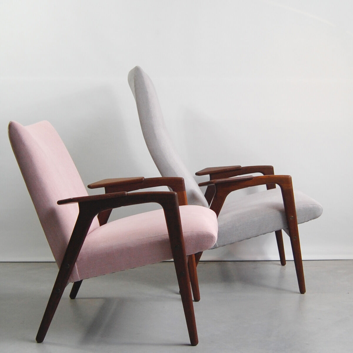 Pair of armchairs and rest foot "Ruster" by Yngve Ekstrom for Pastoe 1950s