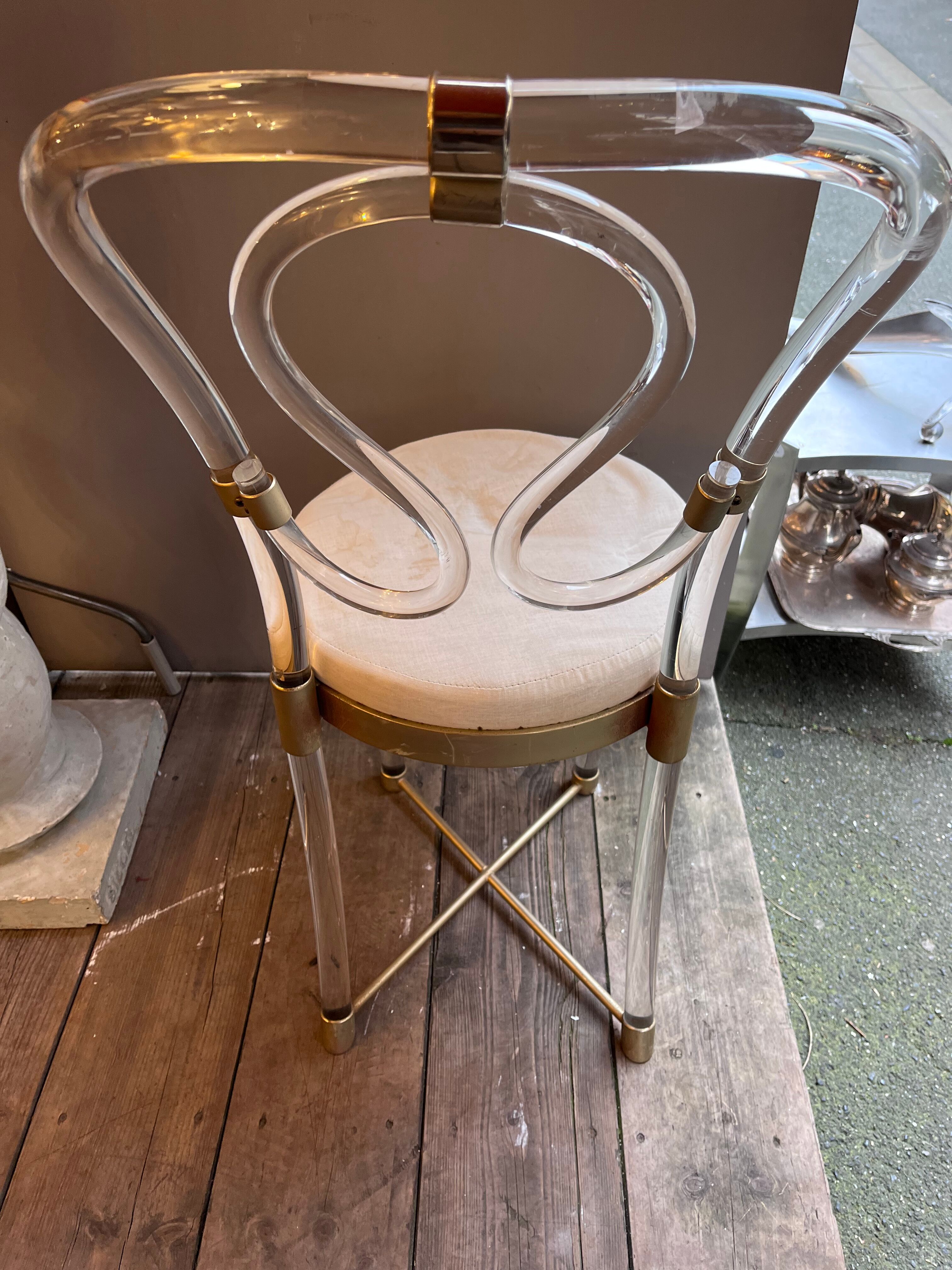 Chaise bistrot plexiglass vintage 1970