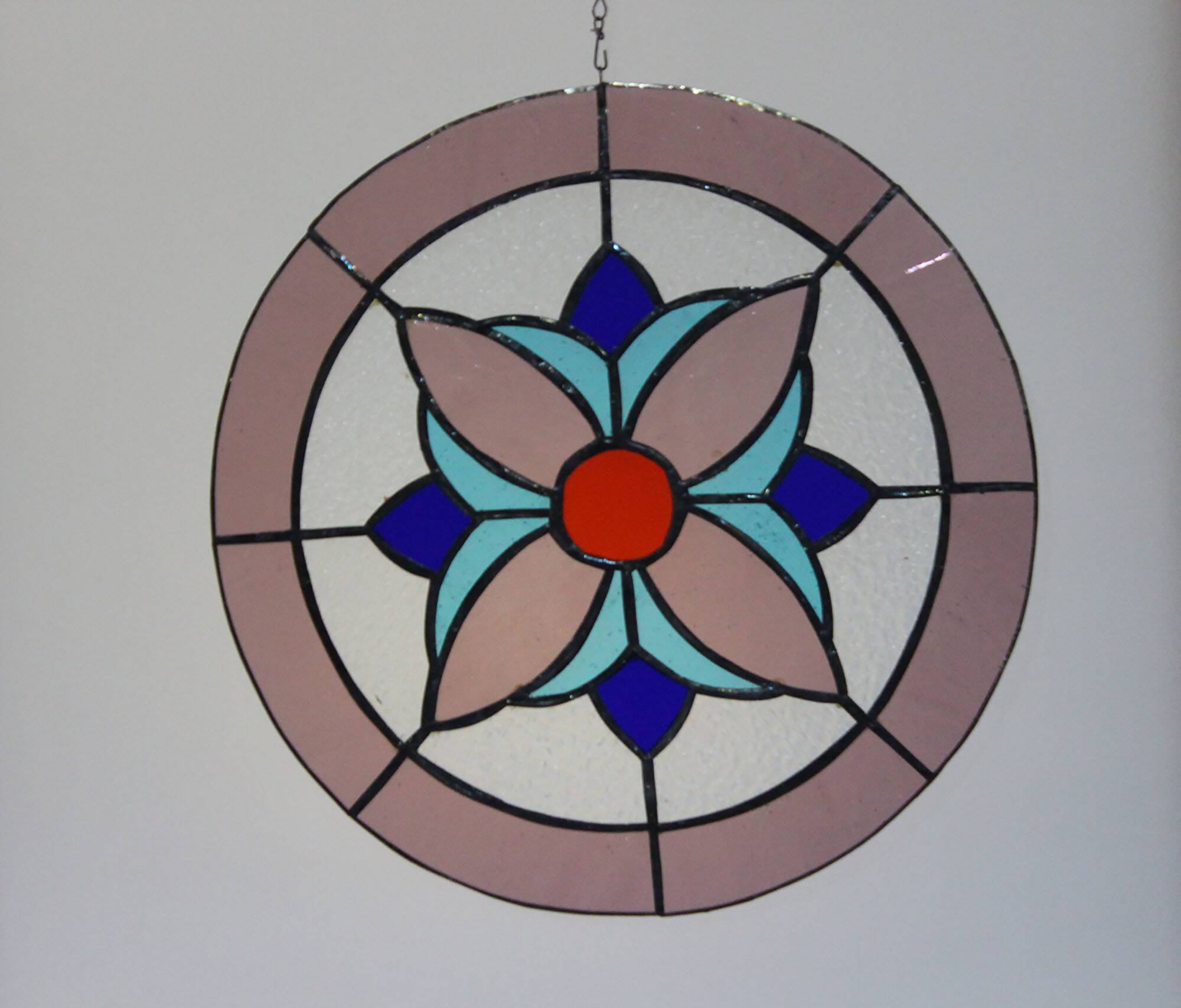 Vitrail circulaire décoratif à motif floral – Verre coloré fait main, Ø 40