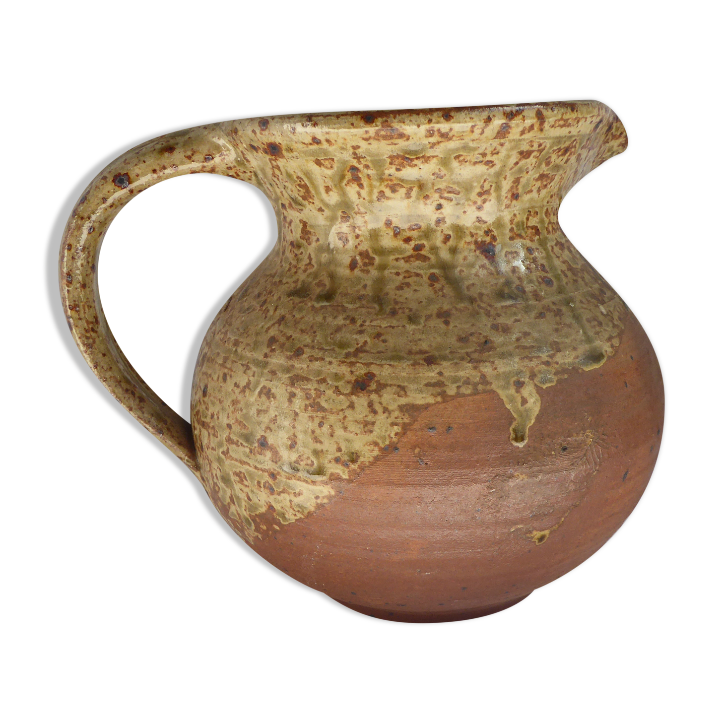 Signed vernissé sandstone pitcher