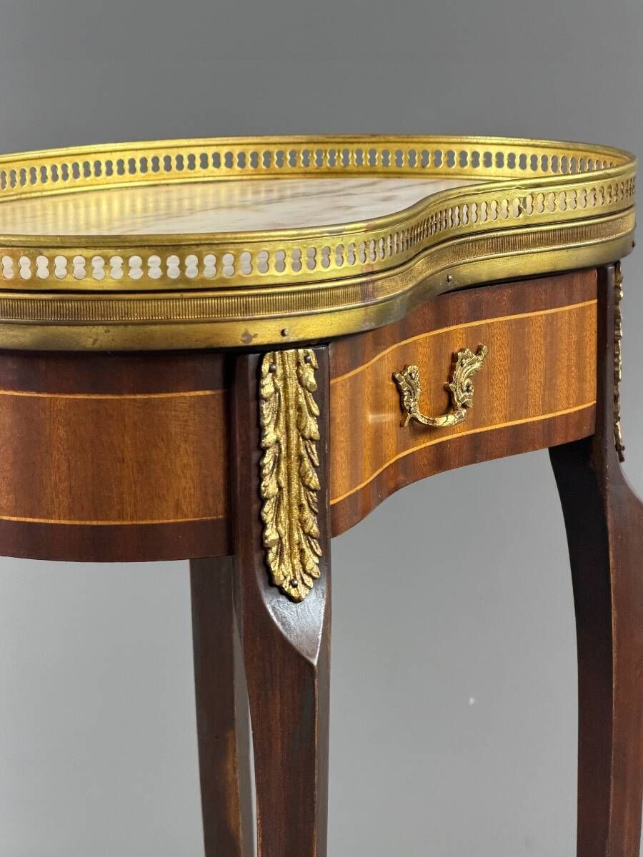 Louis XVI style gueridon in mahogany and gilded bronze, 20th century