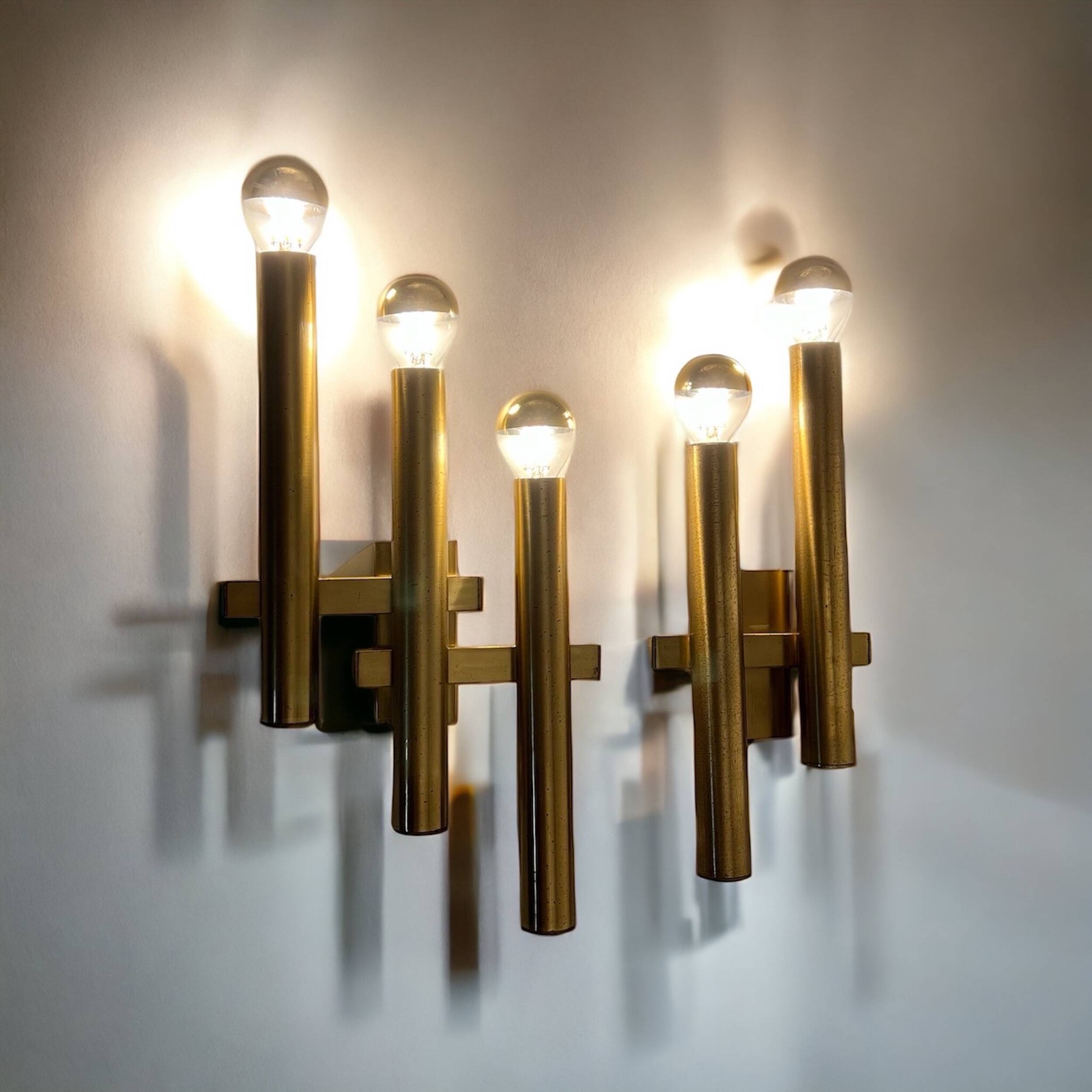 Paire d'appliques en laiton par Gaetano Sciolari pour Maison Boulanger, années 70