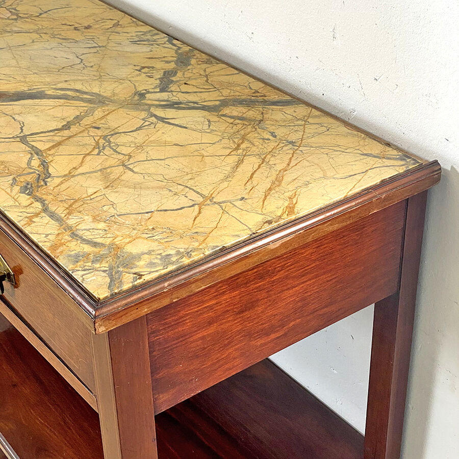 English-style console