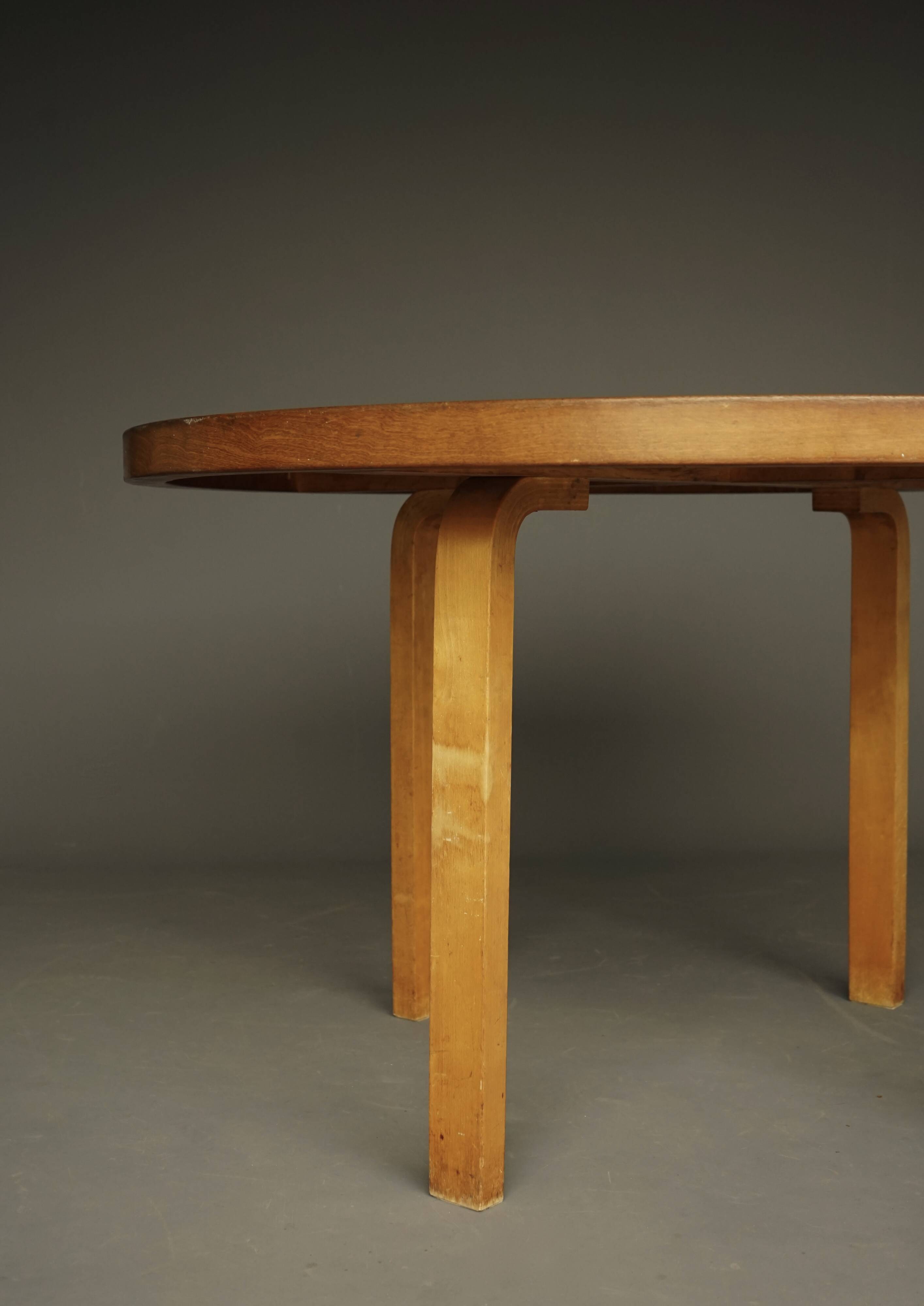 Table à manger L-leg Modèle 91 par Alvar Aalto pour Artek Finlande, années 1940.